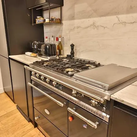 شقة Exceptional Loft On The Heart Of 9th باريس