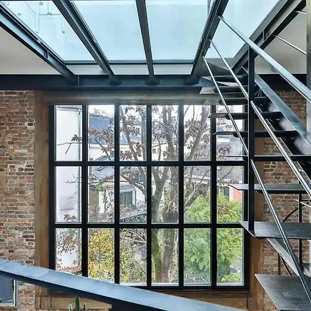 Exceptional Loft On The Heart Of 9th